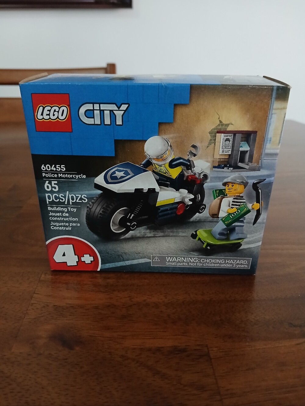 Lego City Police Motorcycle With Police And Crook Minifigures NWT Ages 4+ 65 PCS